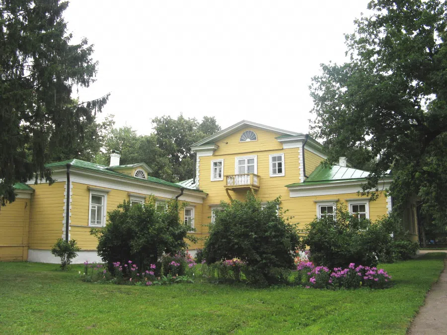 Старинная усадьба с прудом, фото 14