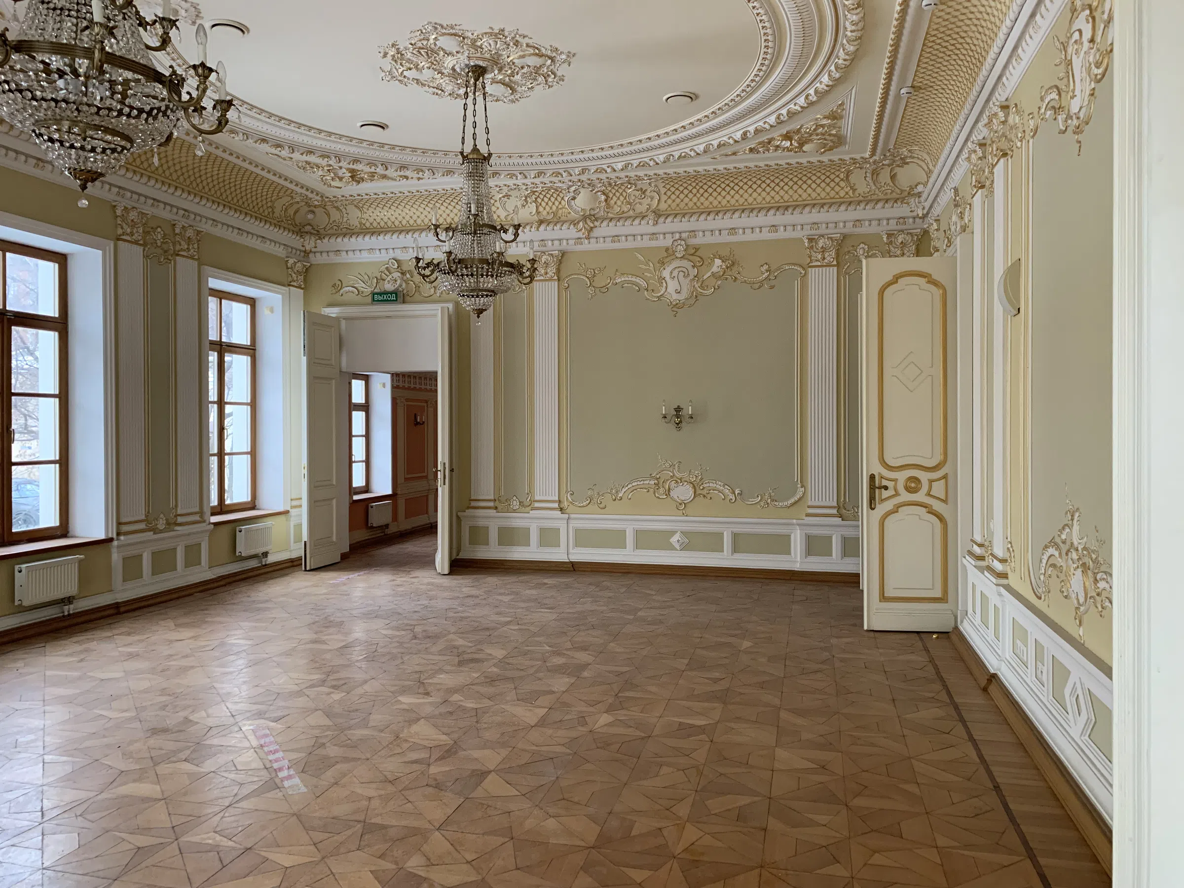 Паркетный зал Ренессанс, фото 2