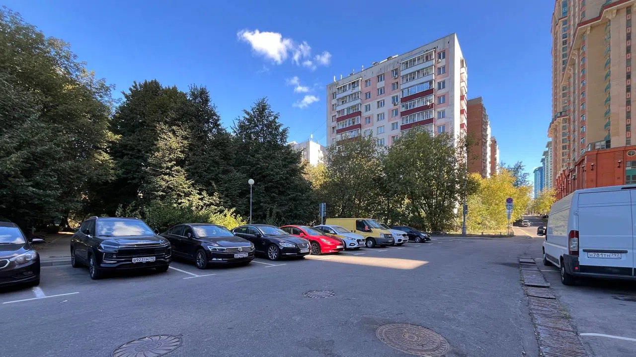 Парковка у набережной, фото 2