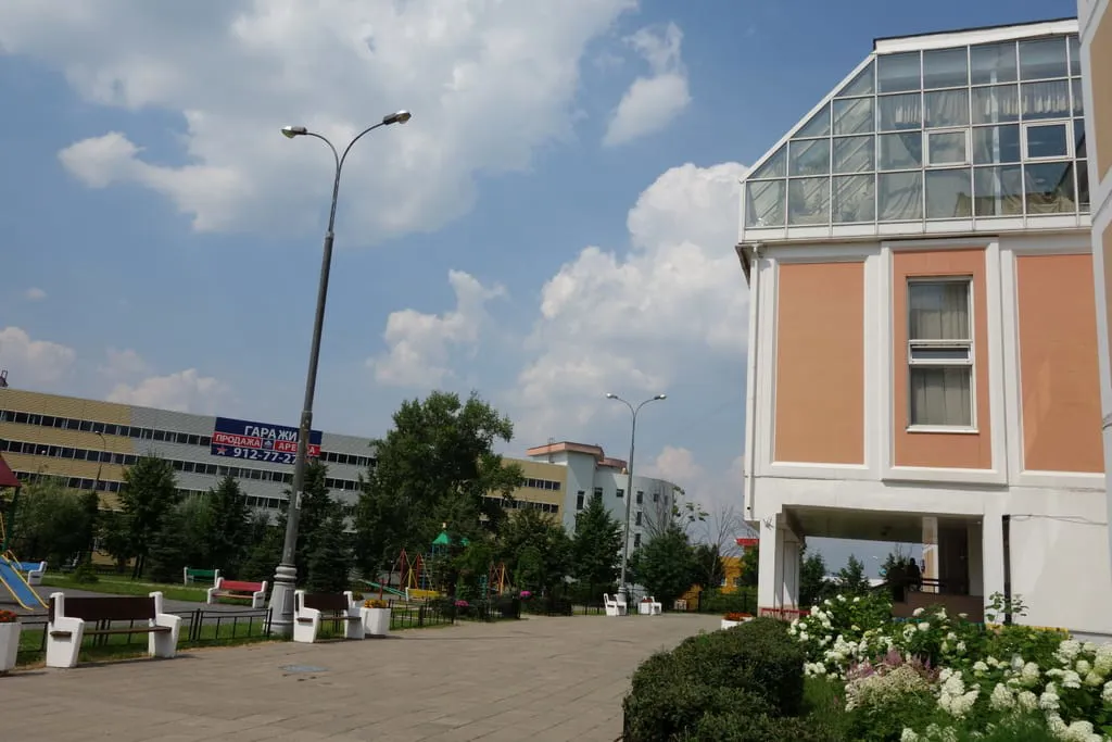 Школа с оранжерей, фото 2