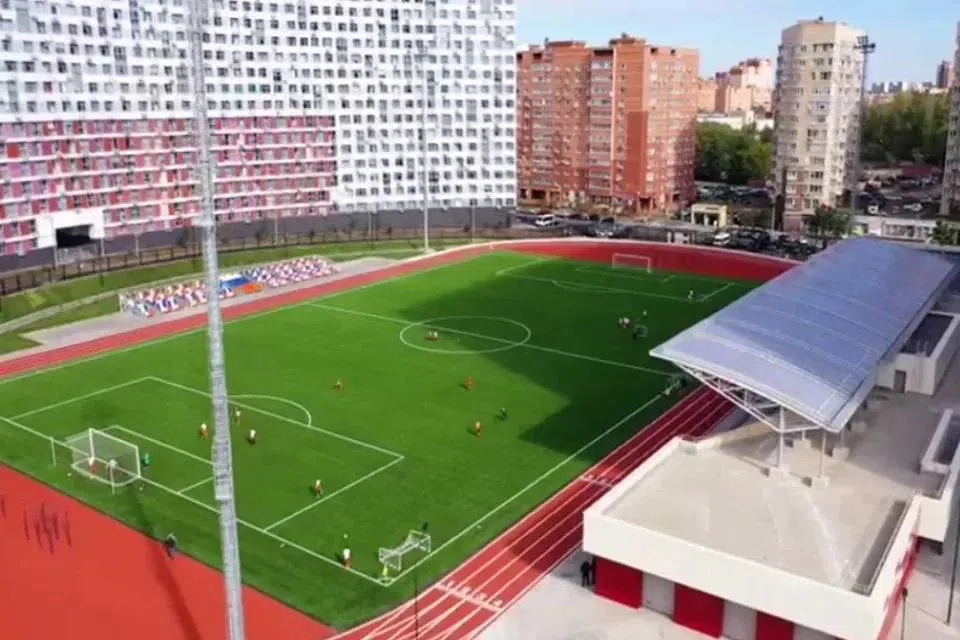 Стадион в новом районе, фото 1