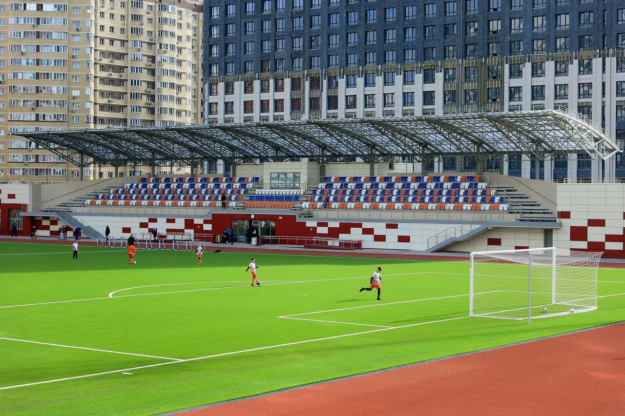 Стадион в новом районе, фото 3