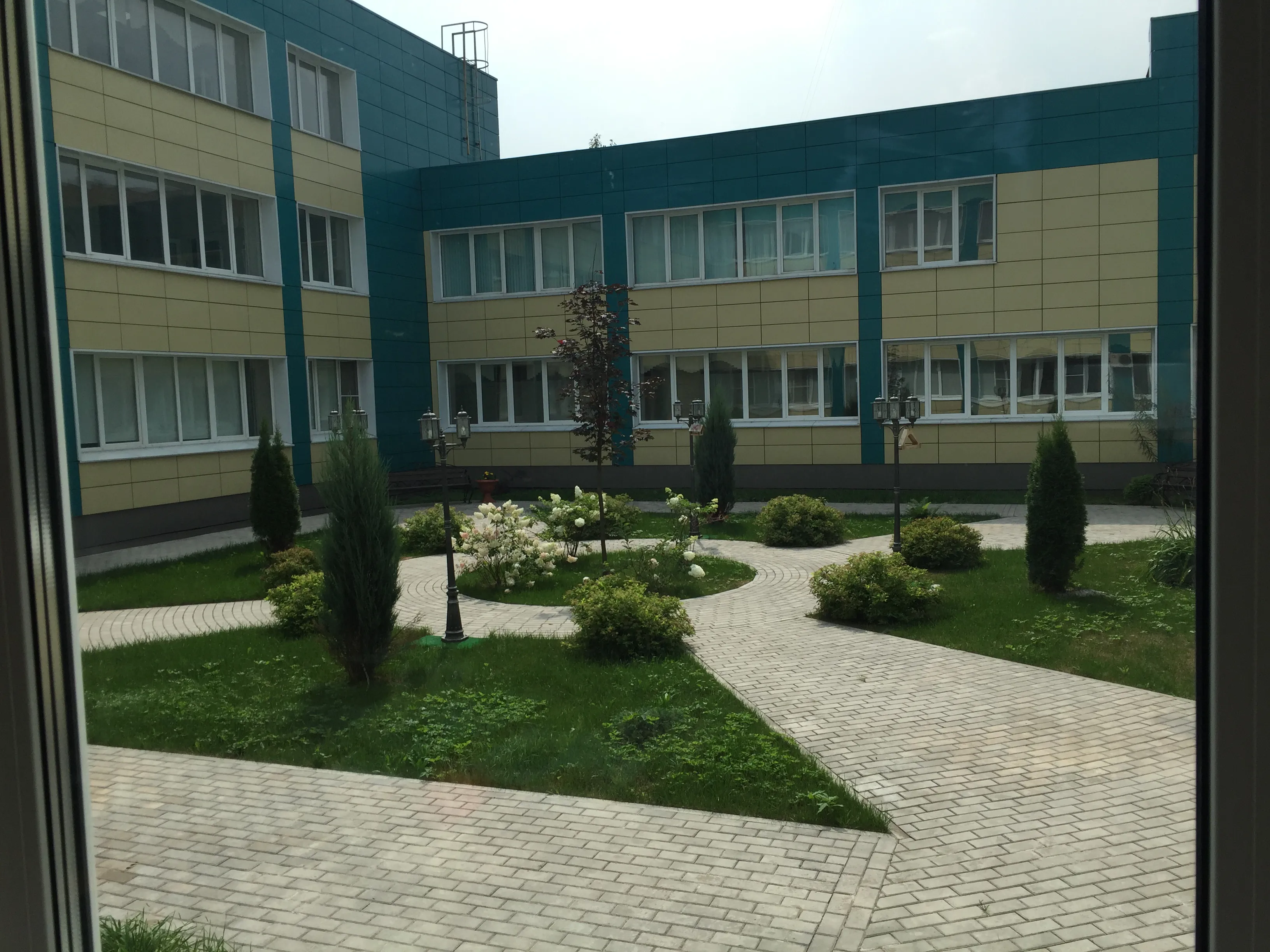 Школа с бирюзовым фасадом, фото 19