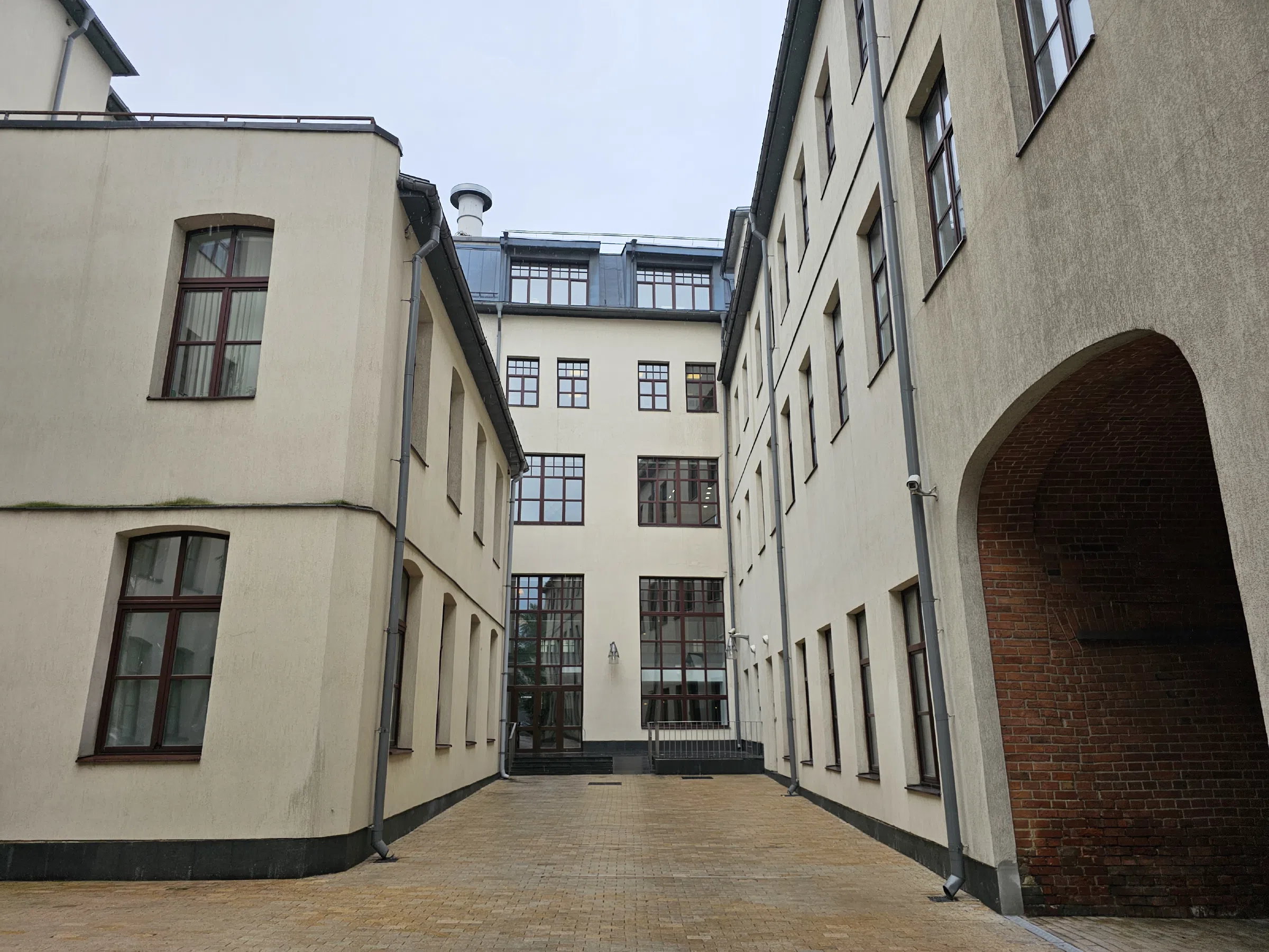 Кирпичная башня арка, фото 1