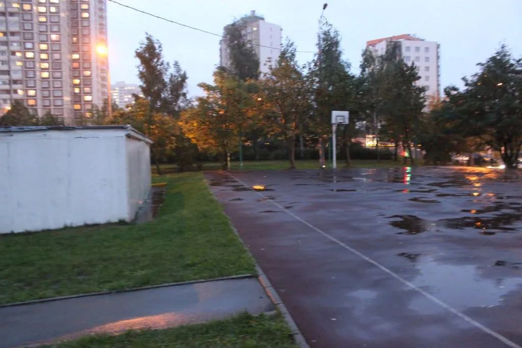 Школьный стадион у домов, фото 3