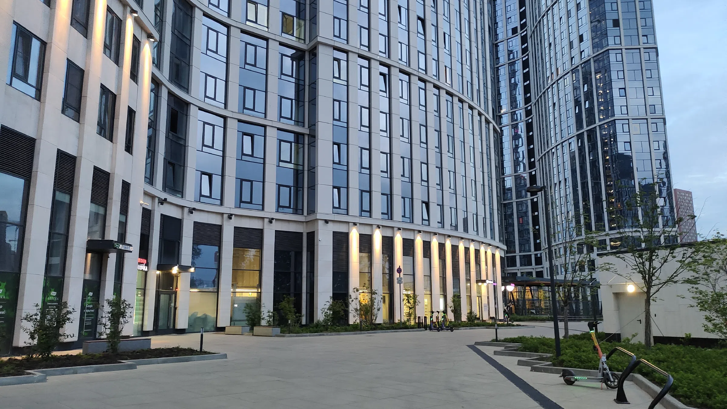 Бизнес-центр в облаках, фото 1