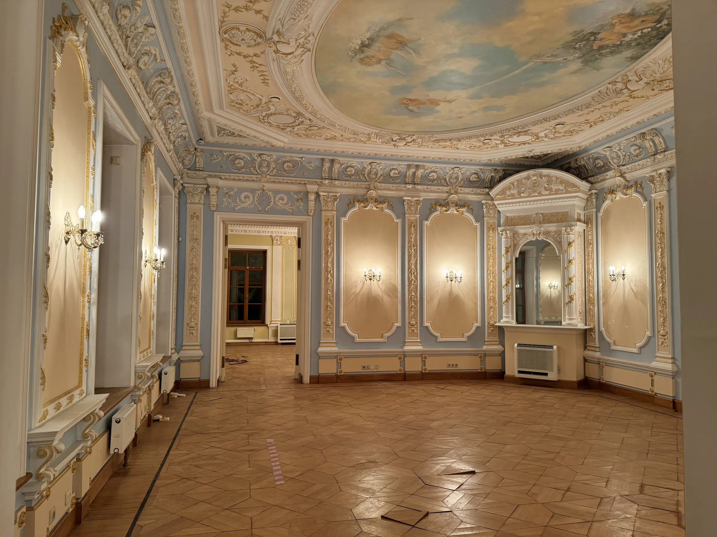 Парадный зал с фризом, фото 15