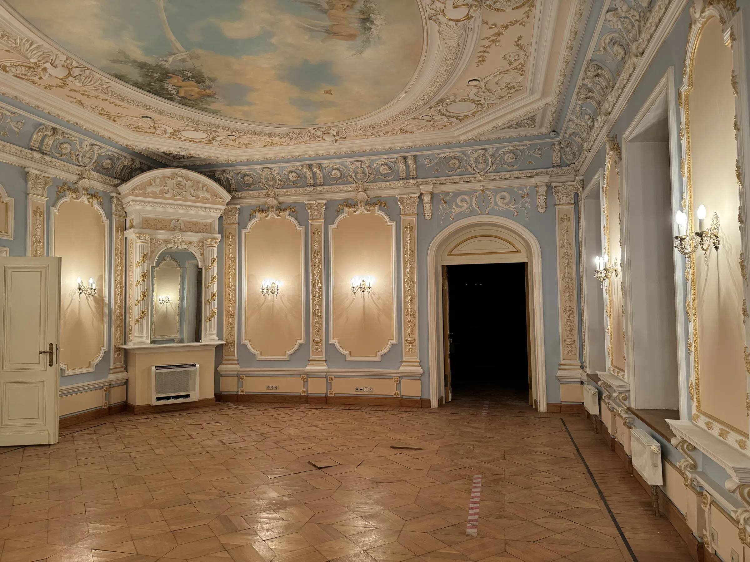 Парадный зал с фризом, фото 12