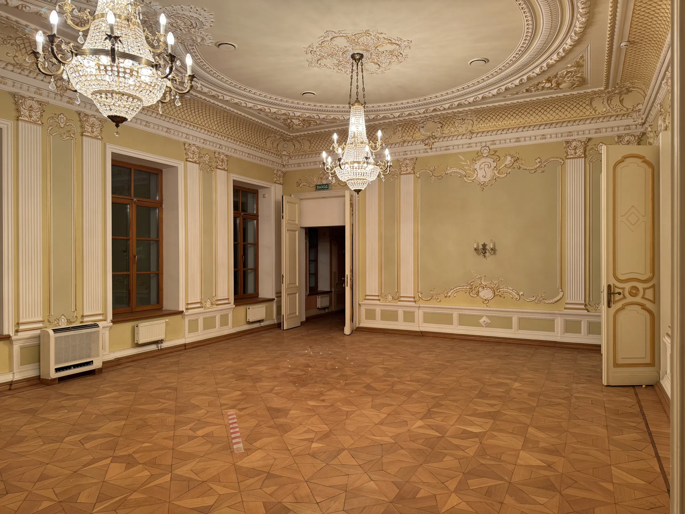 Парадный зал с фризом, фото 11