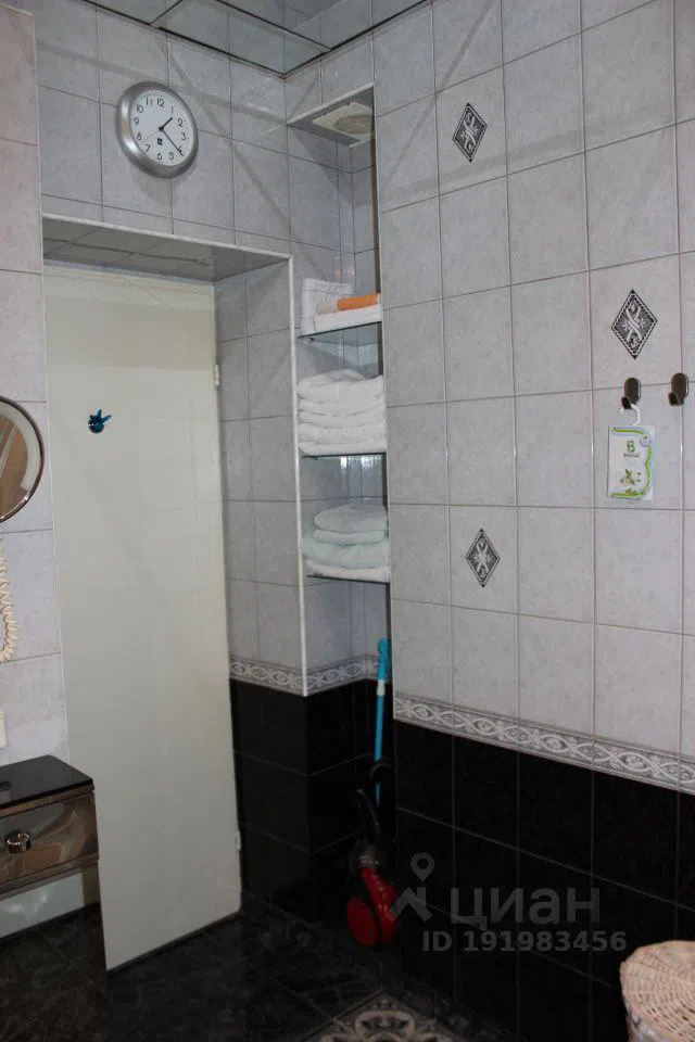 Сталинка с жёлтой кухней, фото 4