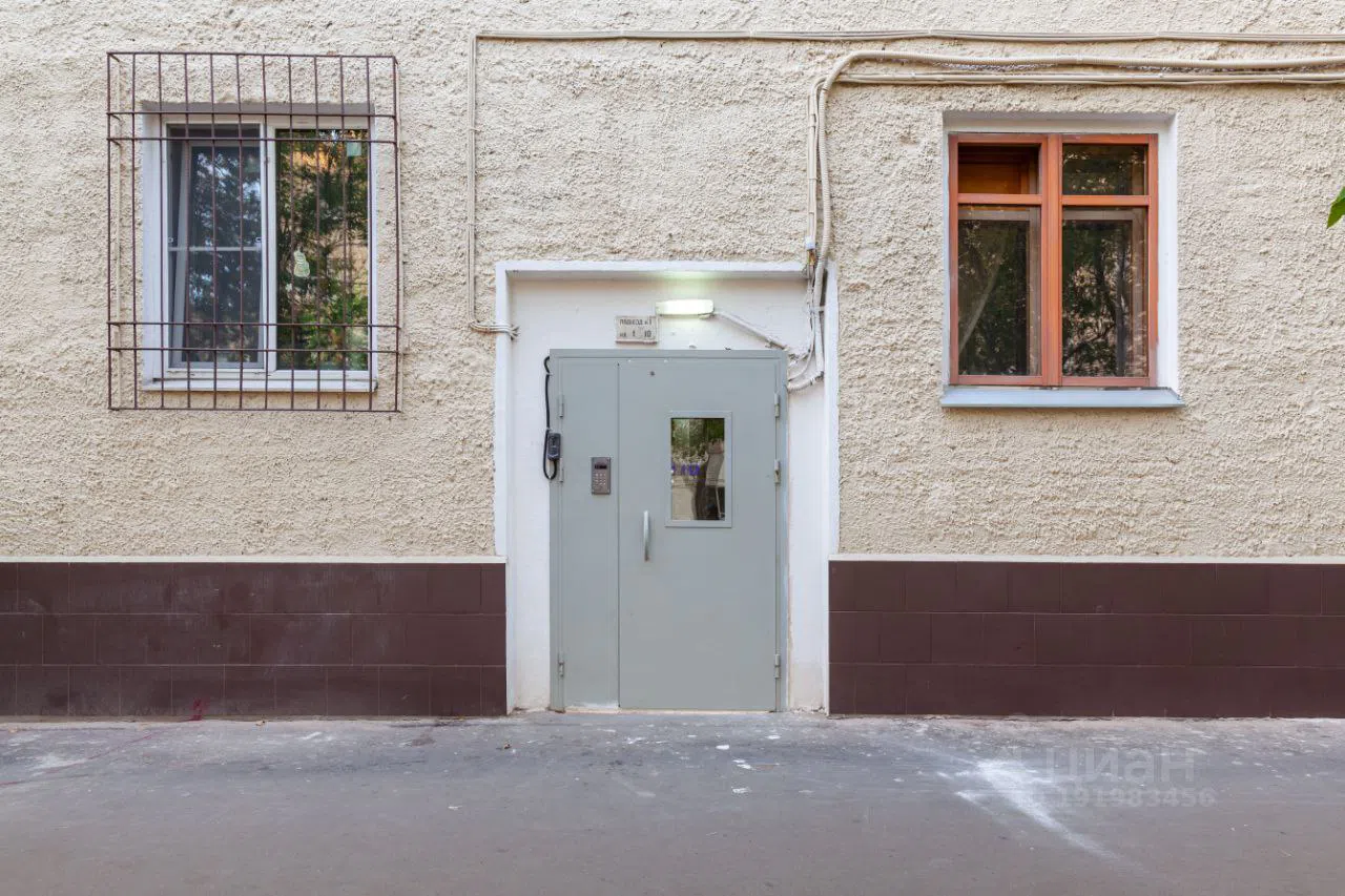 Сталинка с жёлтой кухней, фото 9