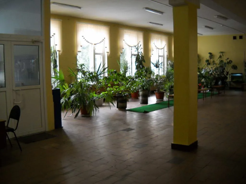 Ретро-школа с растениями, фото 3