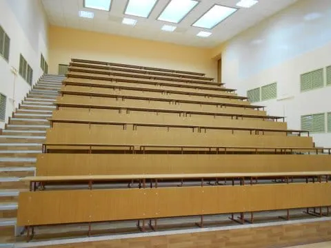 Классическая университетская аудитория, фото 17