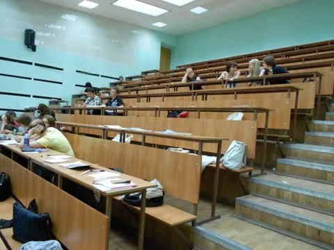Классическая университетская аудитория, фото 6