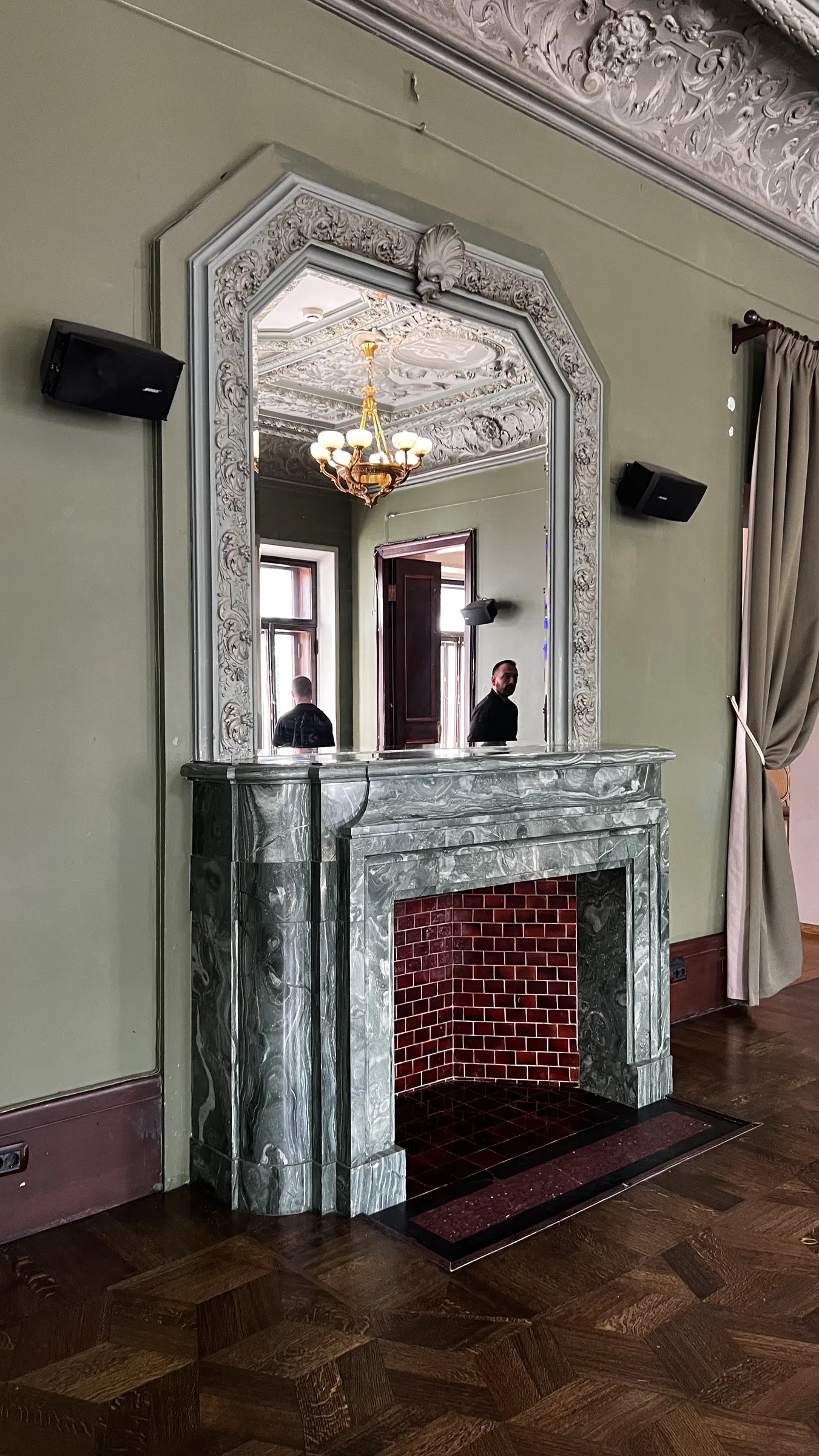 Банкетный зал с витражами, фото 6