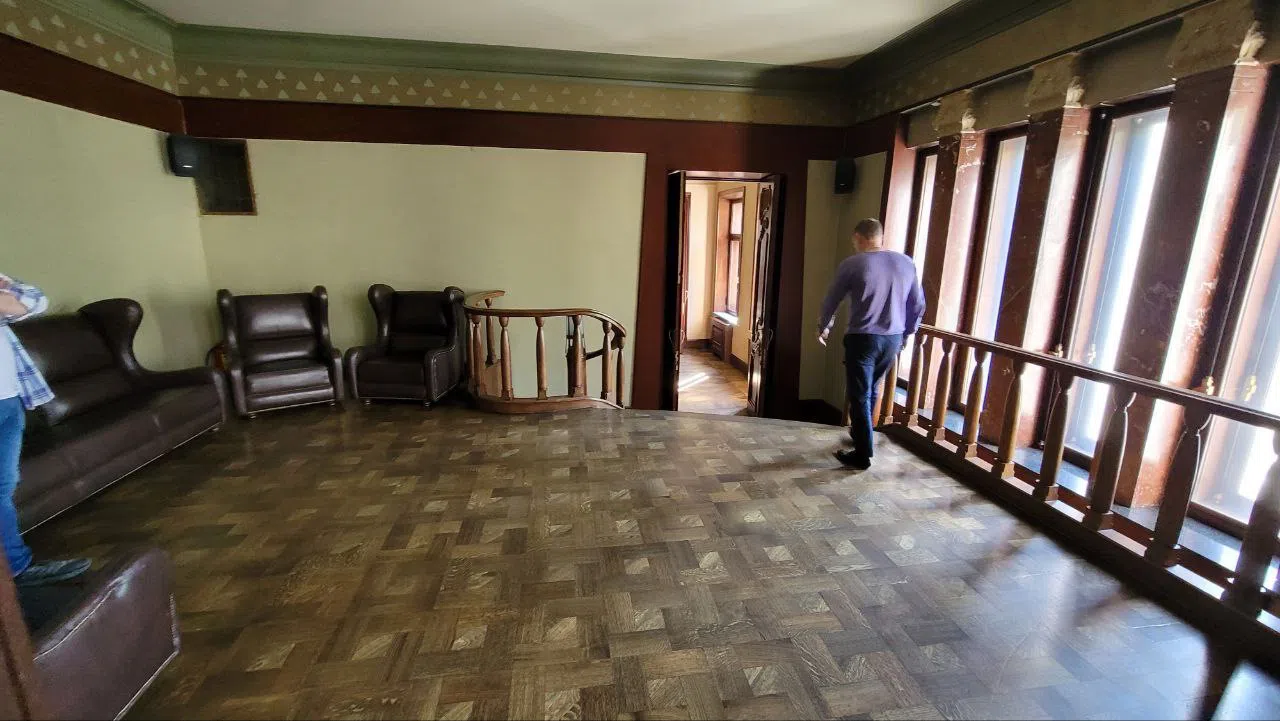Банкетный зал с витражами, фото 14