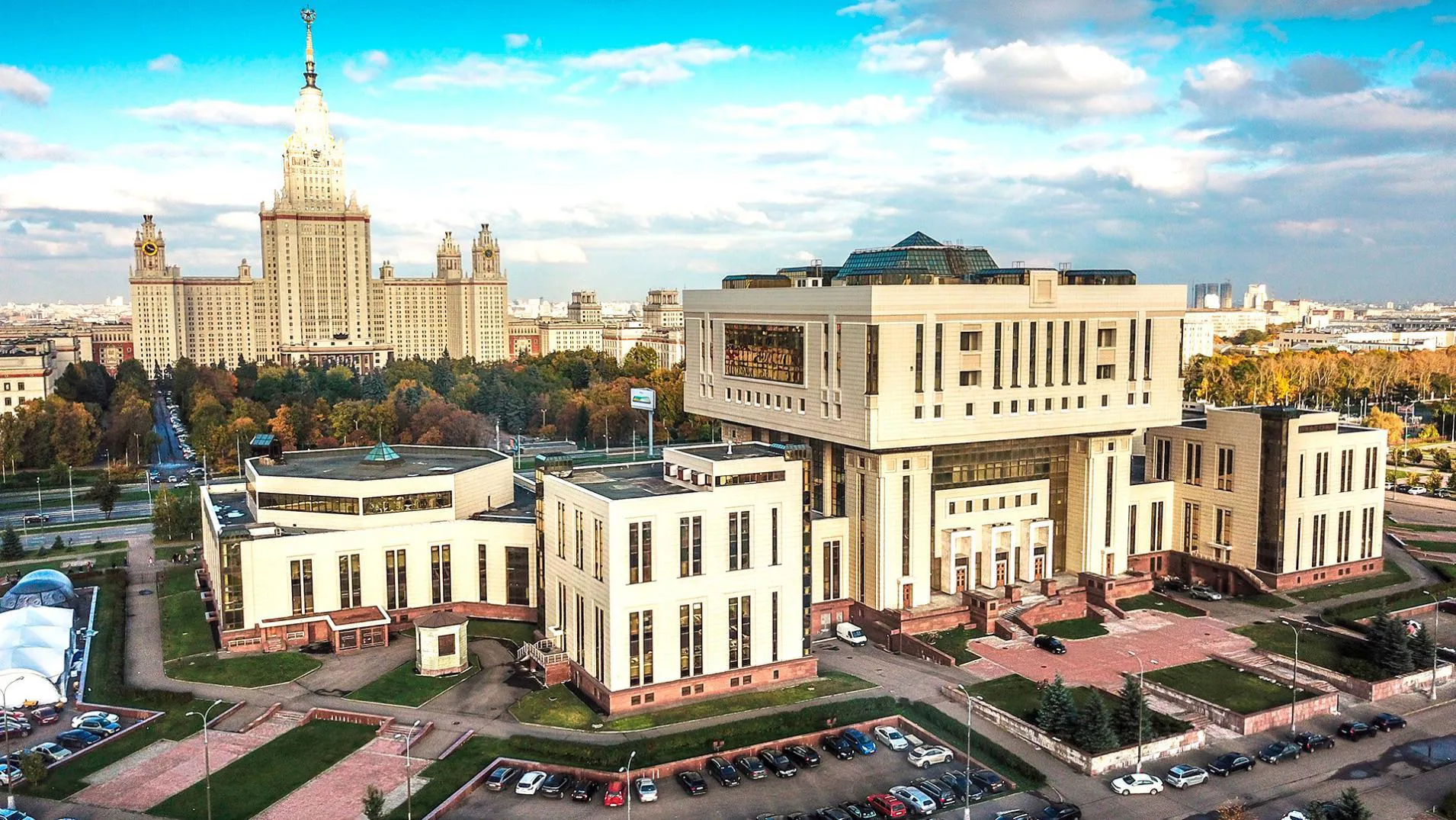 Библиотека в стиле модернизм, фото 2