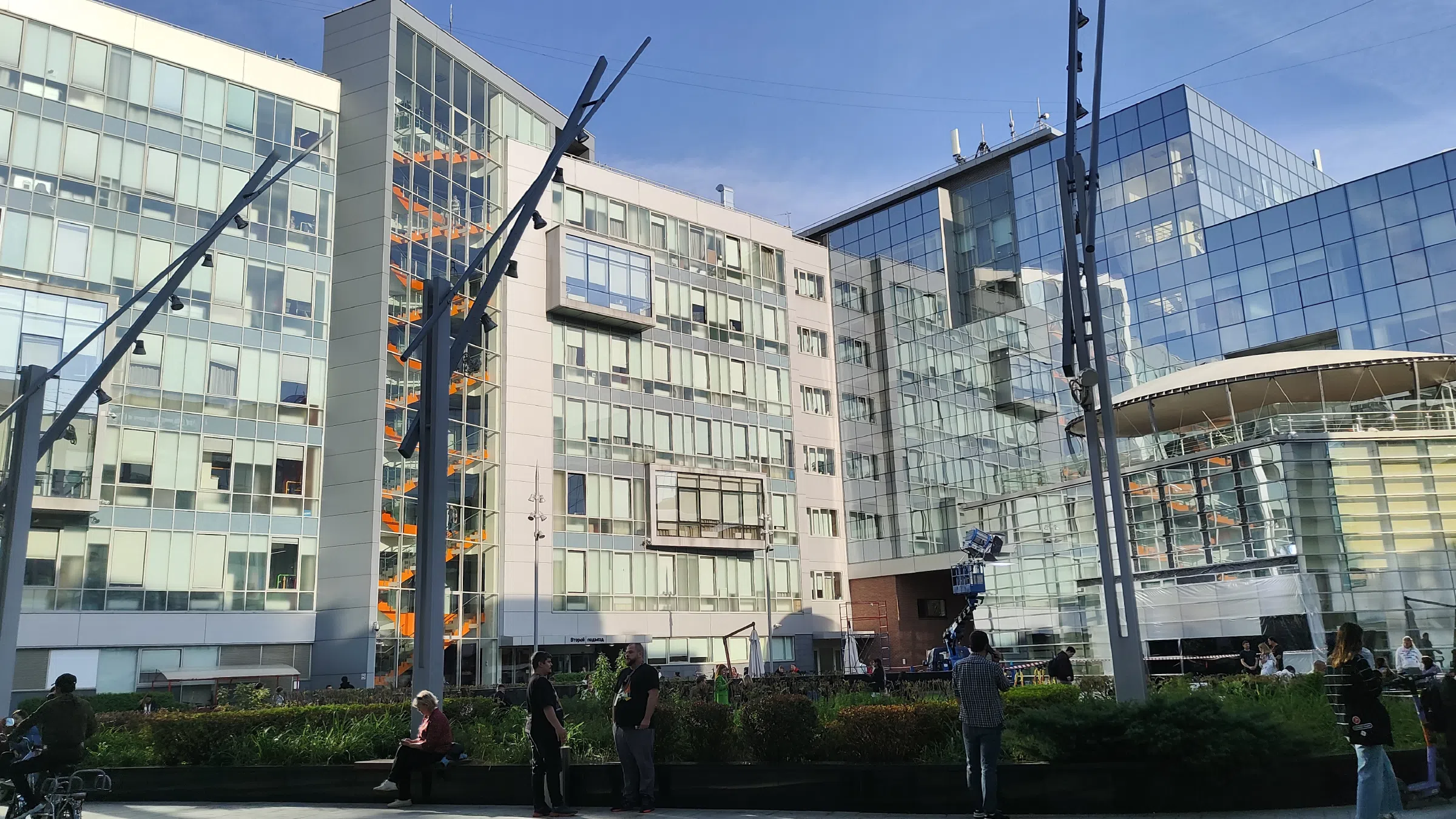 Бизнес-квартал с остеклением, фото 13