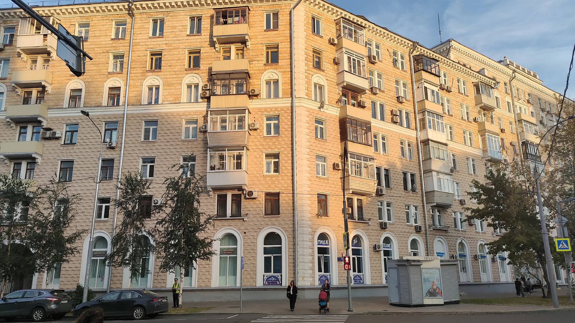 Сталинка на перекрёстке, фото 7