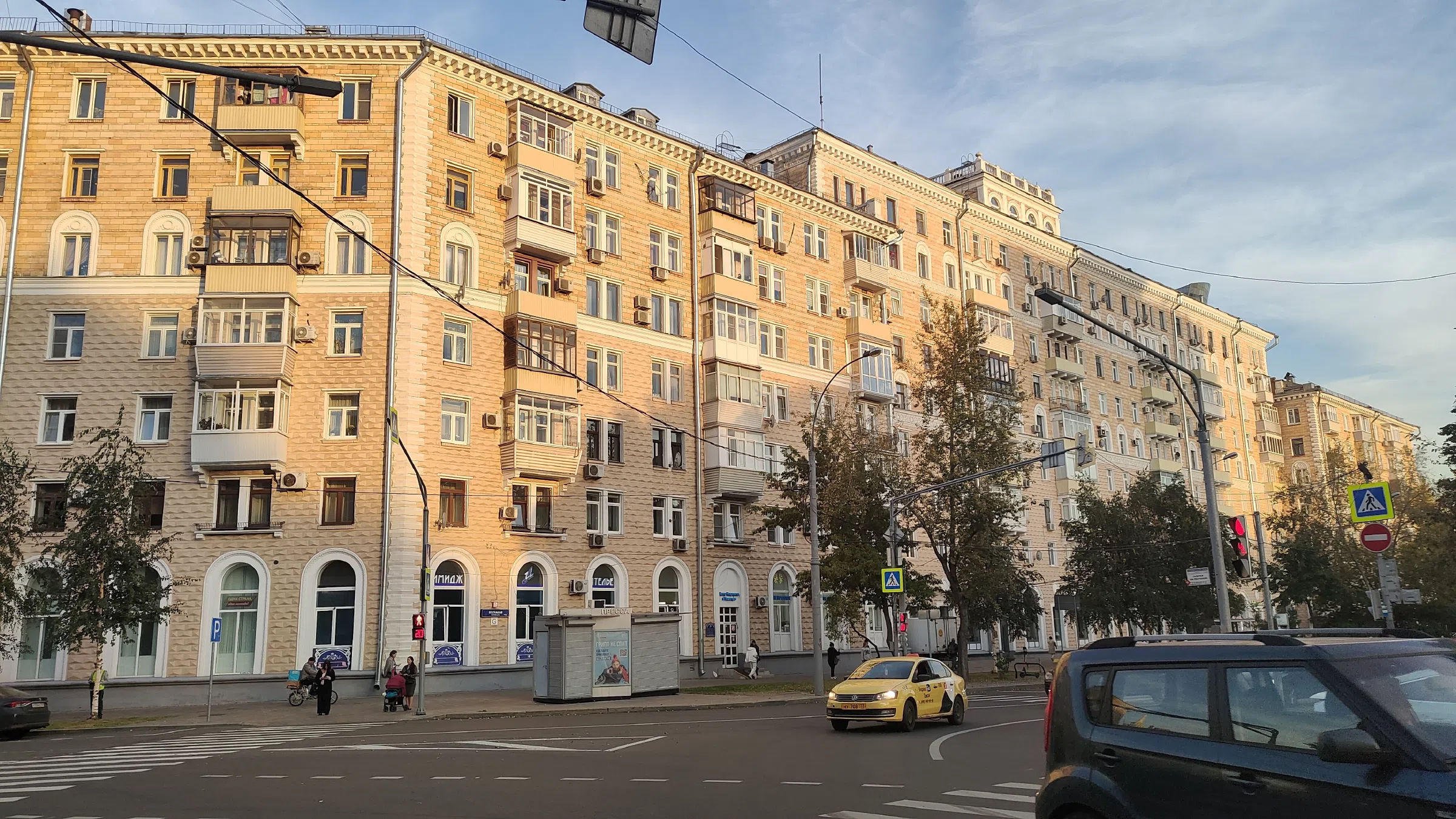 Сталинка на перекрёстке, фото 6