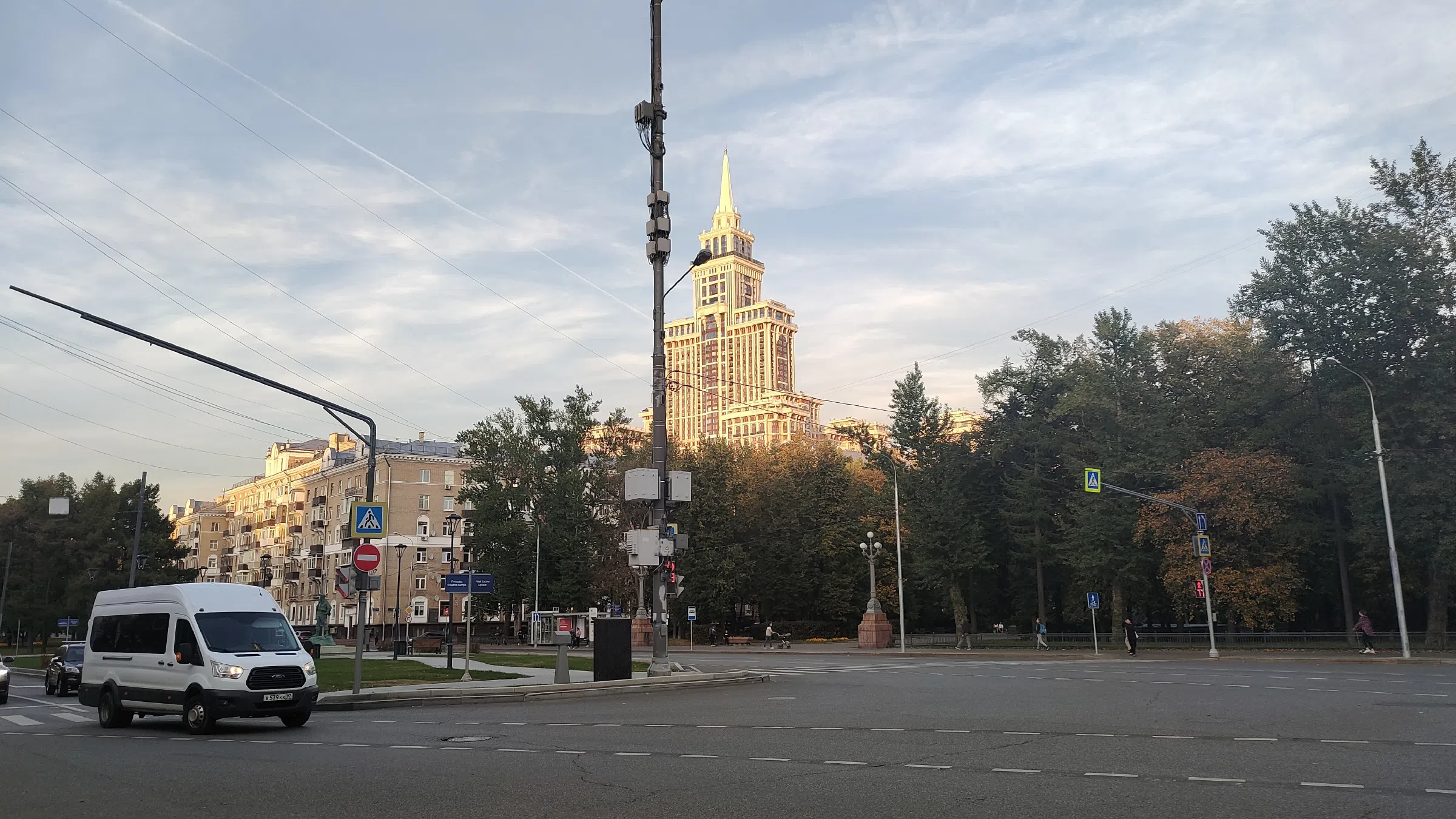 Сталинка на перекрёстке, фото 11