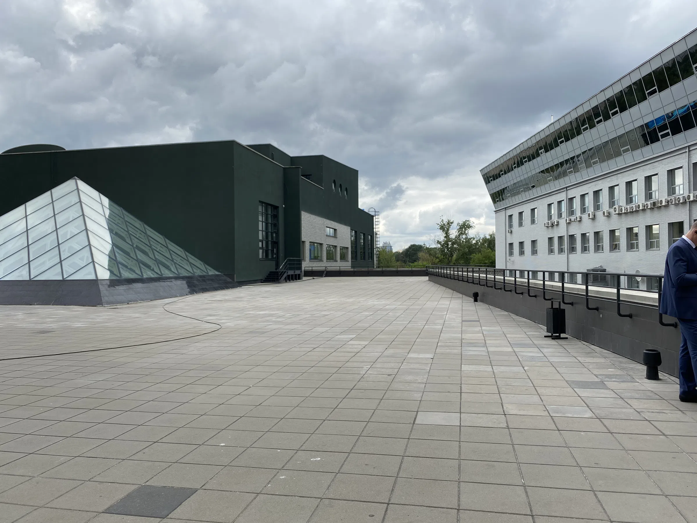 Площадка перед офисом, фото 1