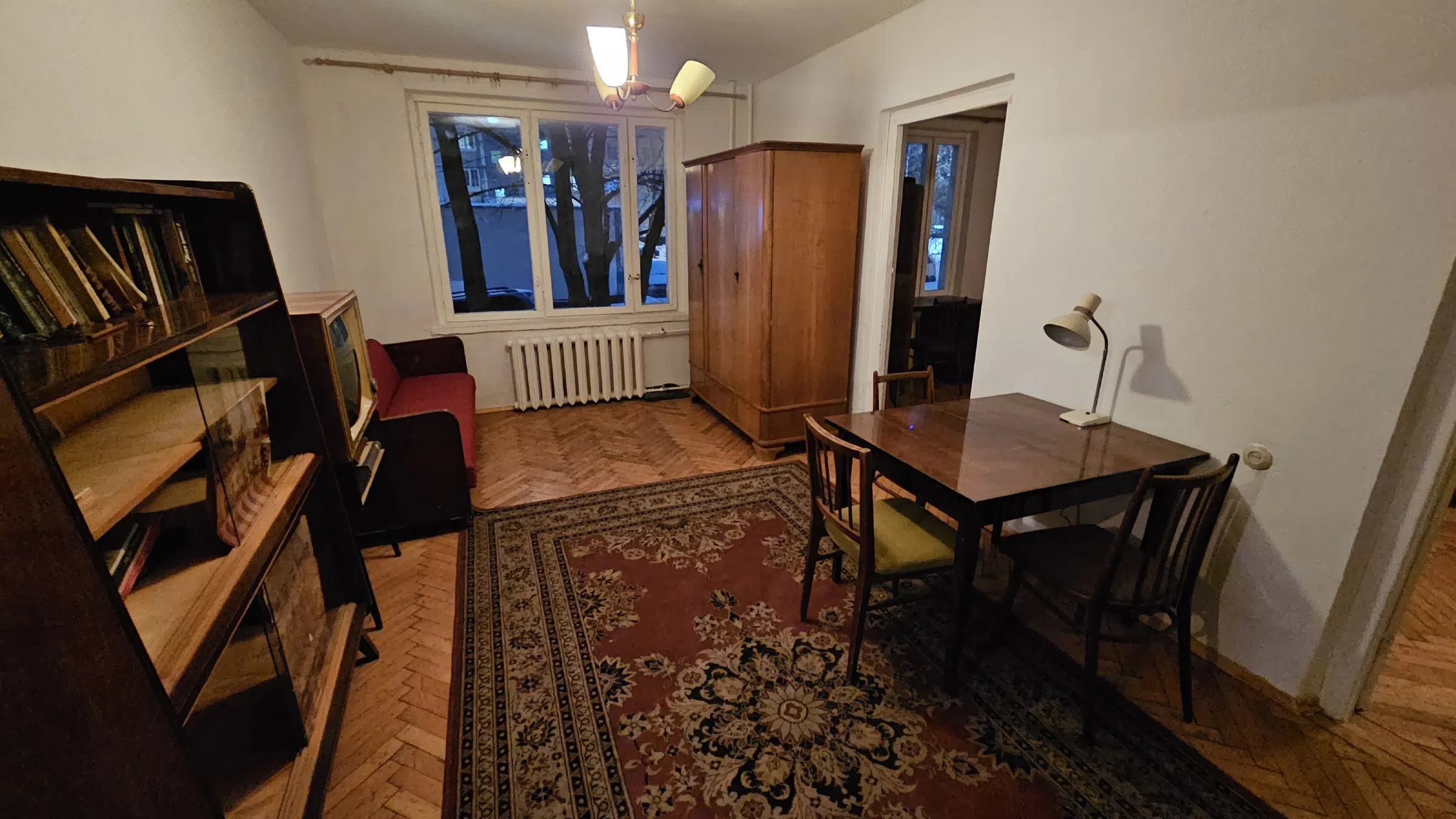 Ретро-квартира с комодом, фото 1