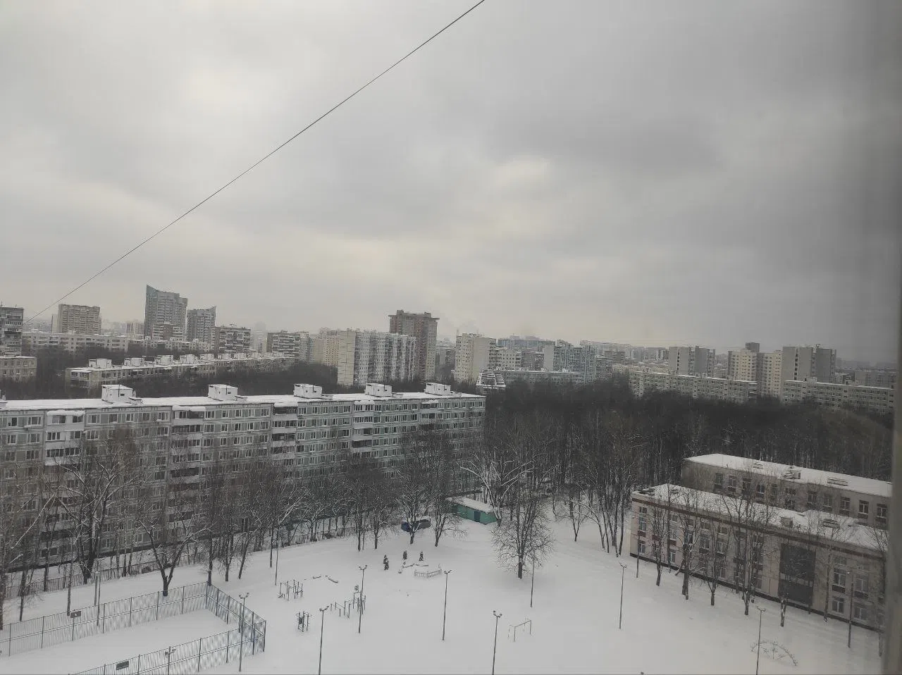 Вид на зимний двор, фото 5