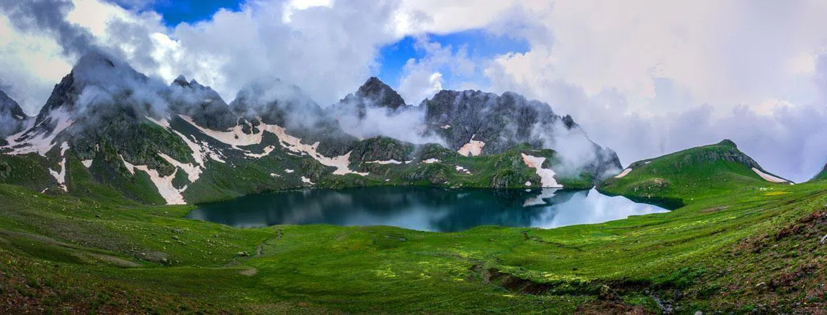 Панорамный бассейн в горах, фото 21