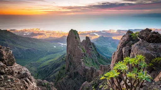 Каменные горы у моря, фото 7