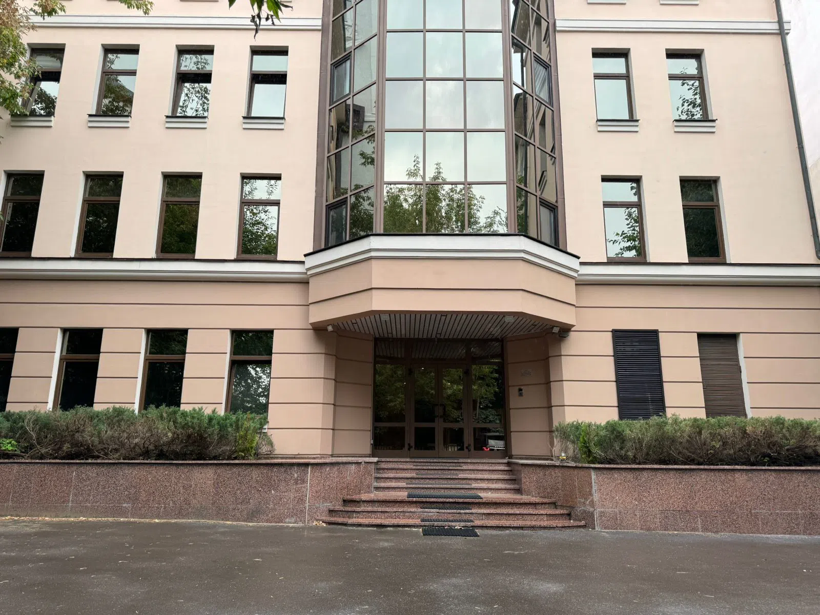 Бирюзовый офис с турникетом, фото 5
