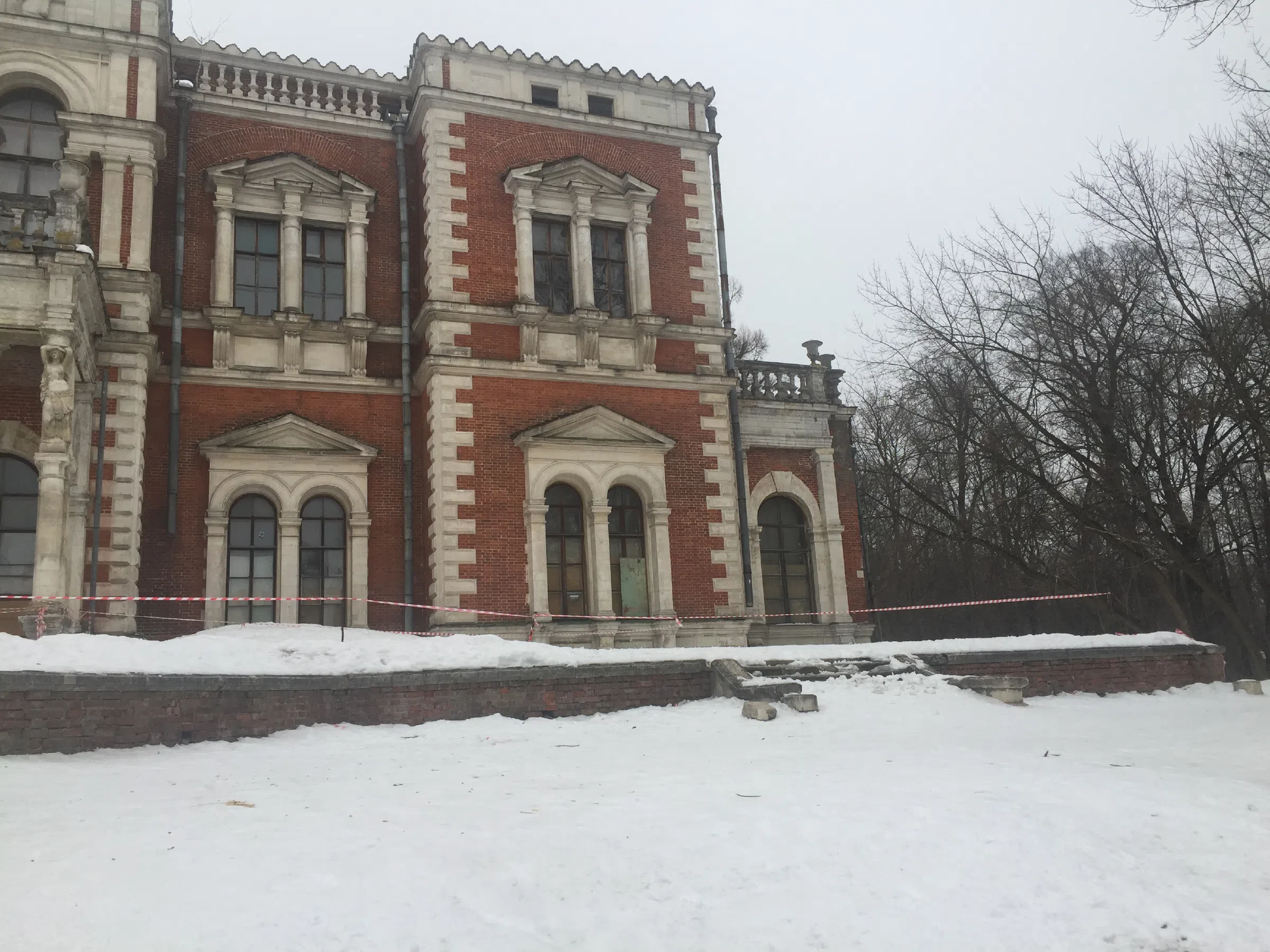 Старинный особняк в лесу, фото 18