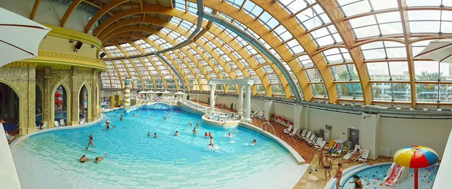 Аквапарк с деревянной крышей, фото 11