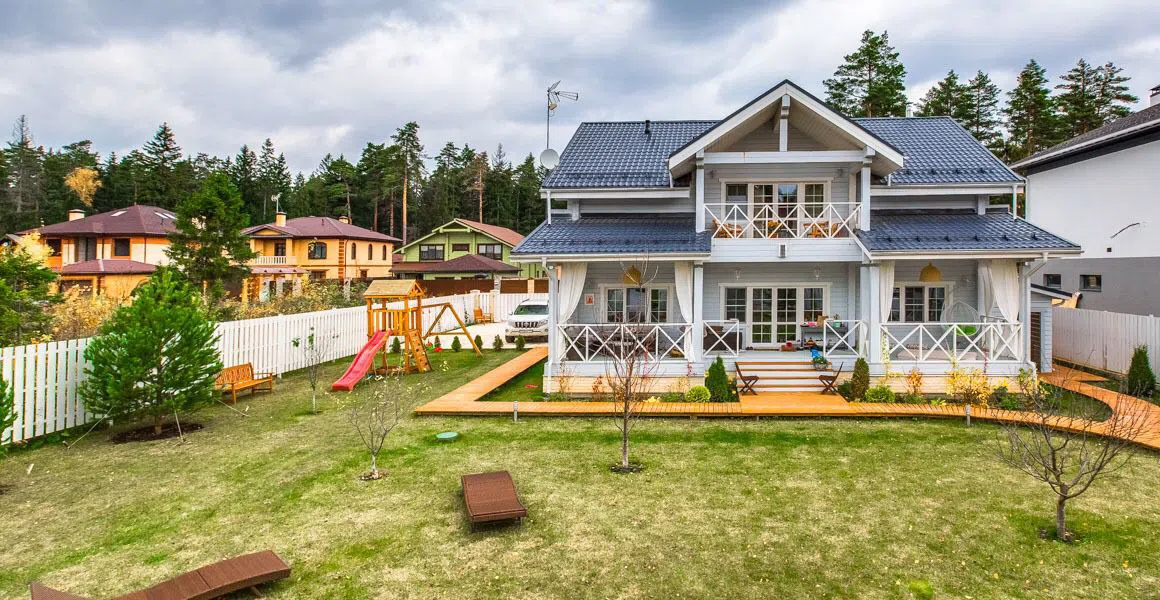 Белый дом с верандами, фото 5