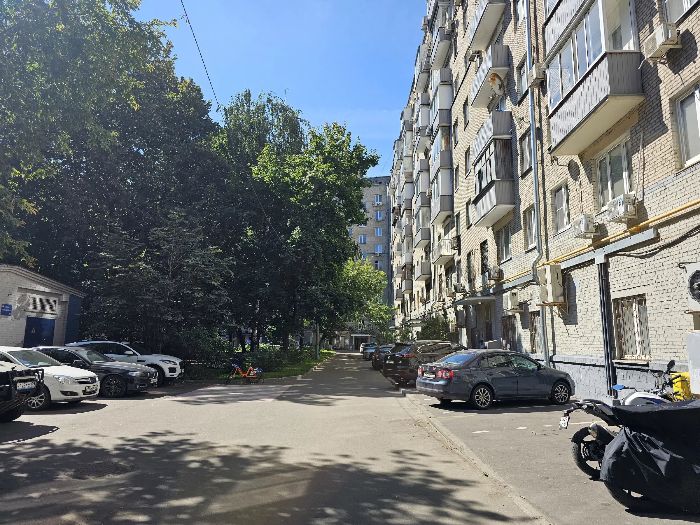 Парадная улица со сталинками, фото 17