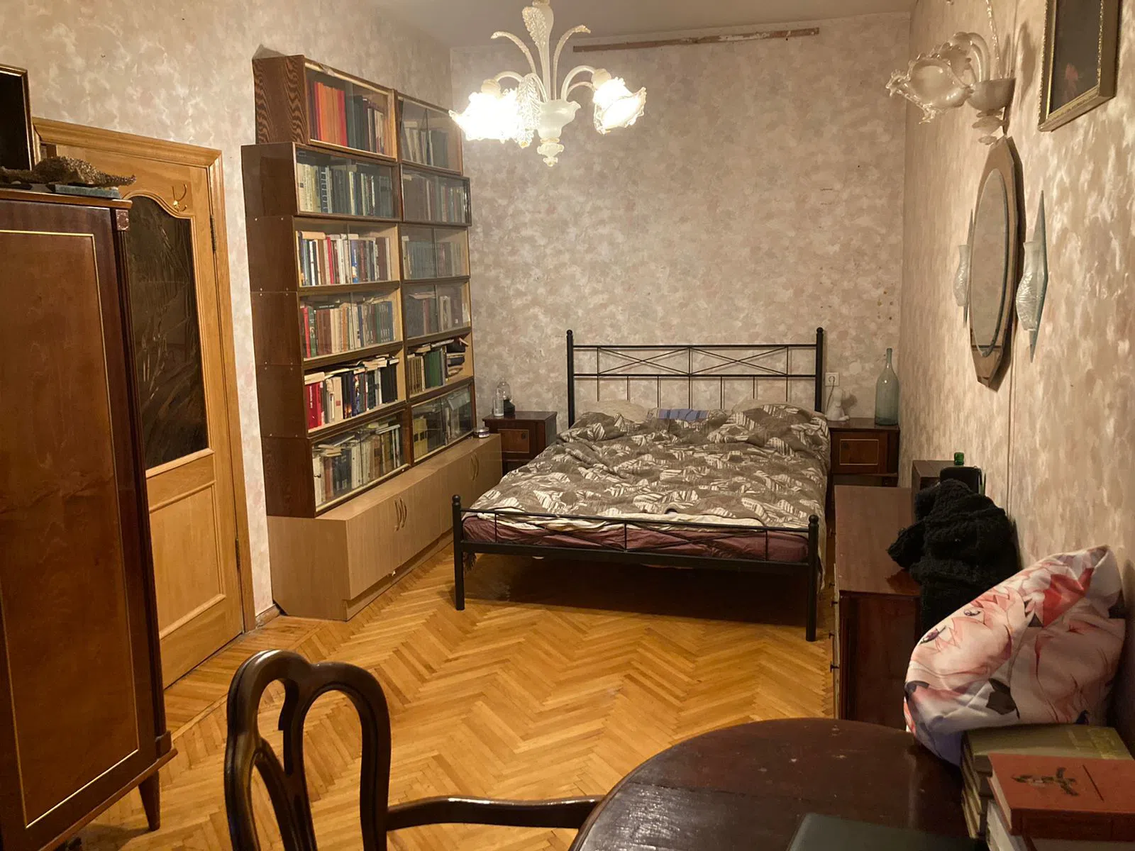 Квартира с коллекцией тарелок, фото 1
