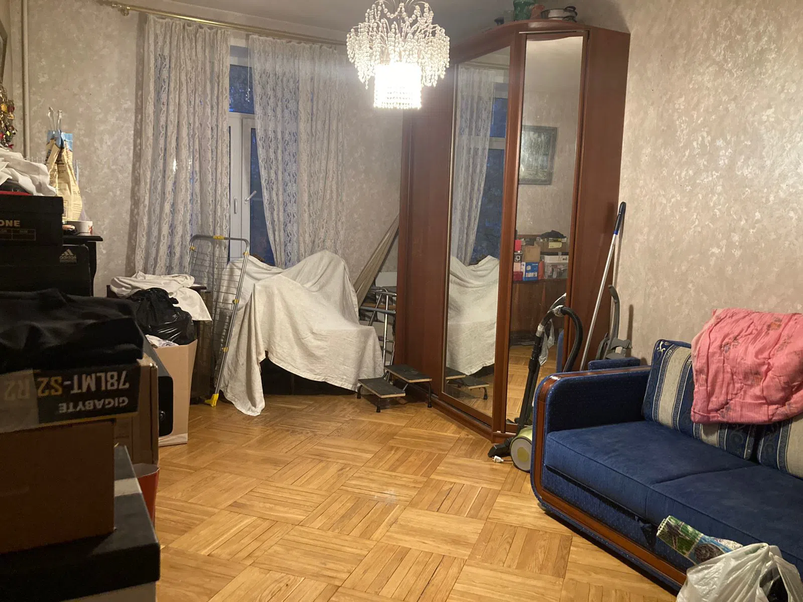 Квартира с коллекцией тарелок, фото 5