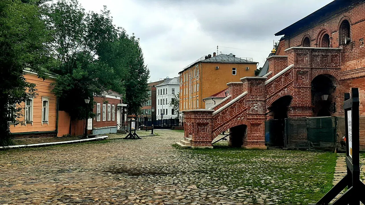Улица с булыжной мостовой, фото 3