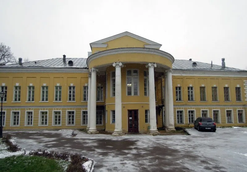 Усадьба с башенками в парке, фото 19