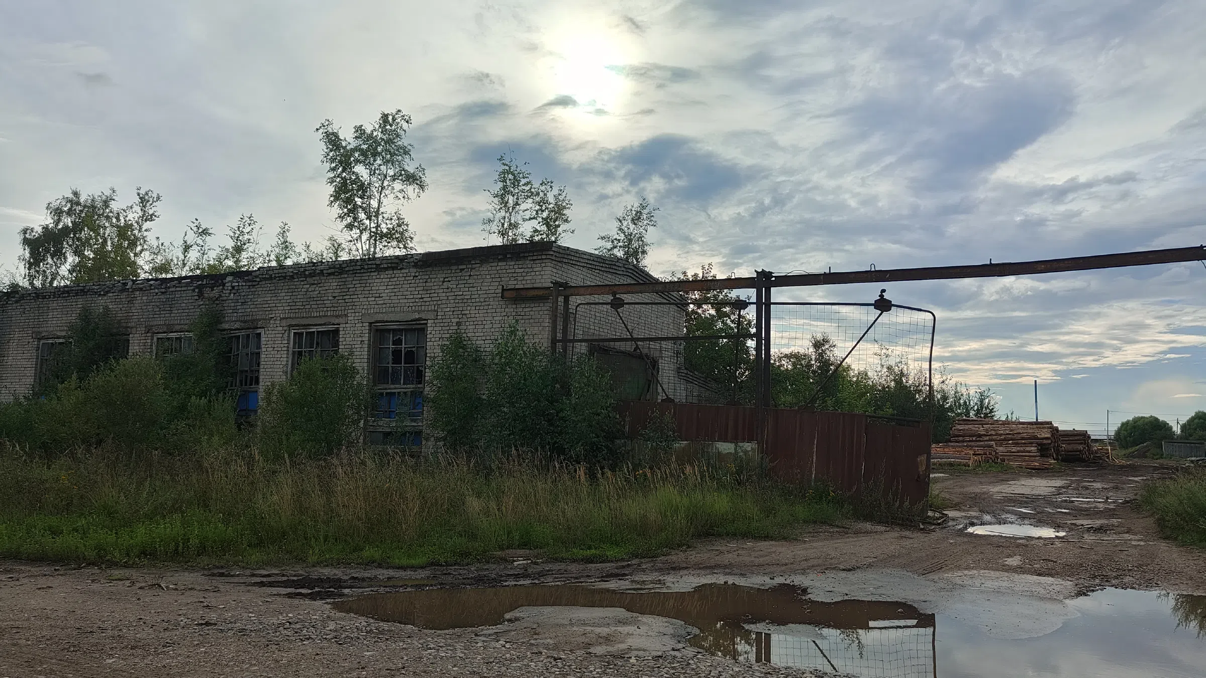 Индустриальная промзона с природой, фото 5