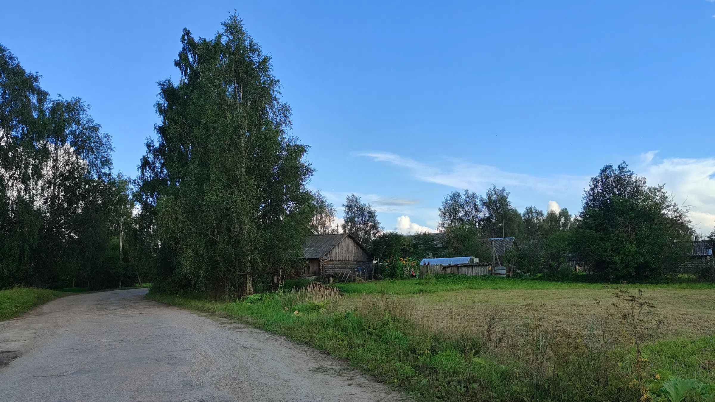 Деревенские домики и поля, фото 1