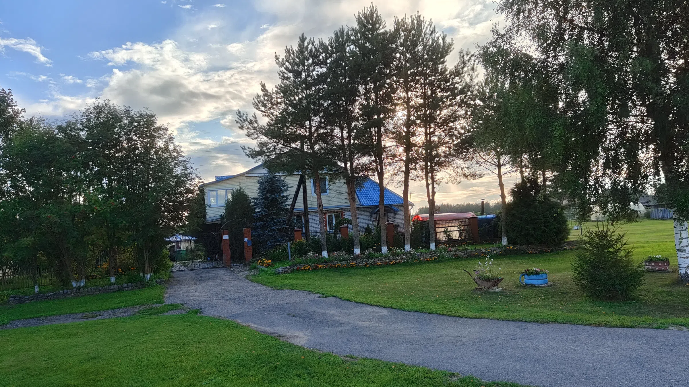 Деревенские домики и поля, фото 8