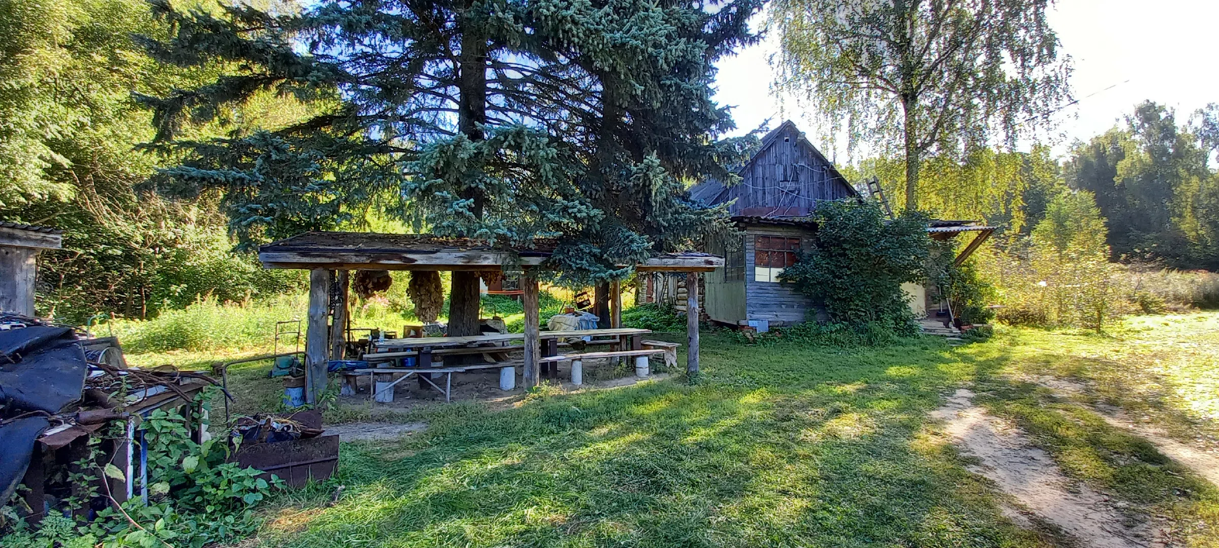 Дача с тракторами, фото 1