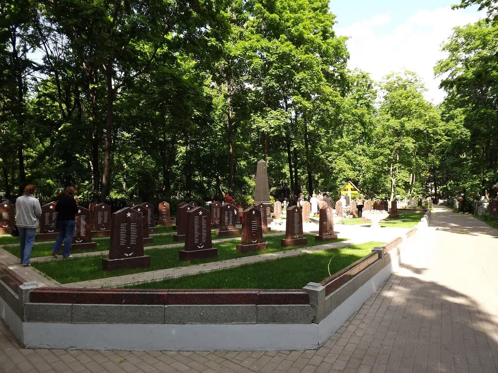 Церковь у старых могил, фото 7
