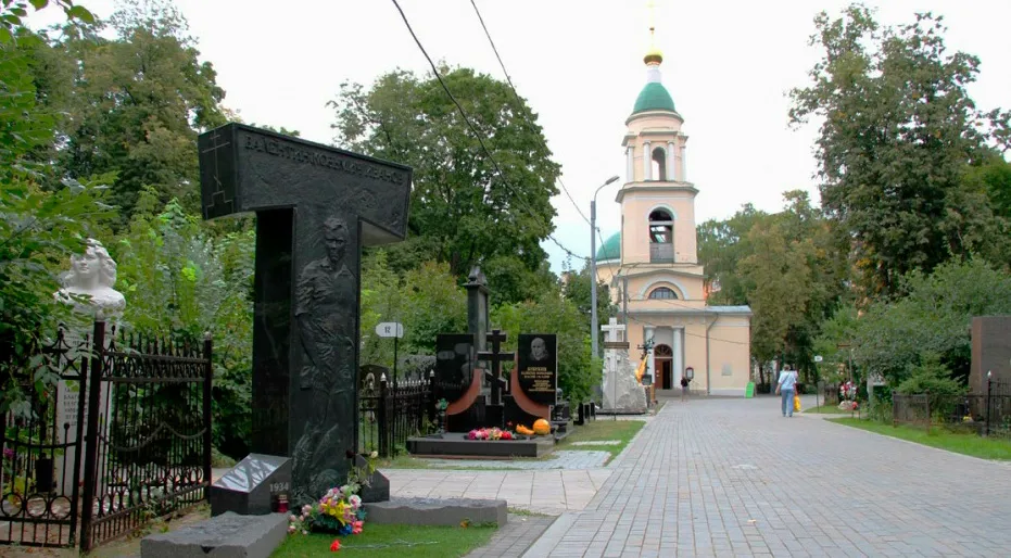 Церковь у старых могил, фото 17