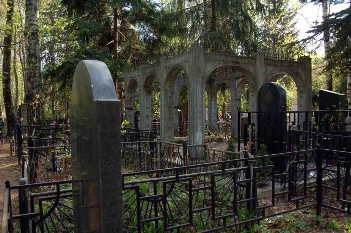 Кладбище с арками, фото 1