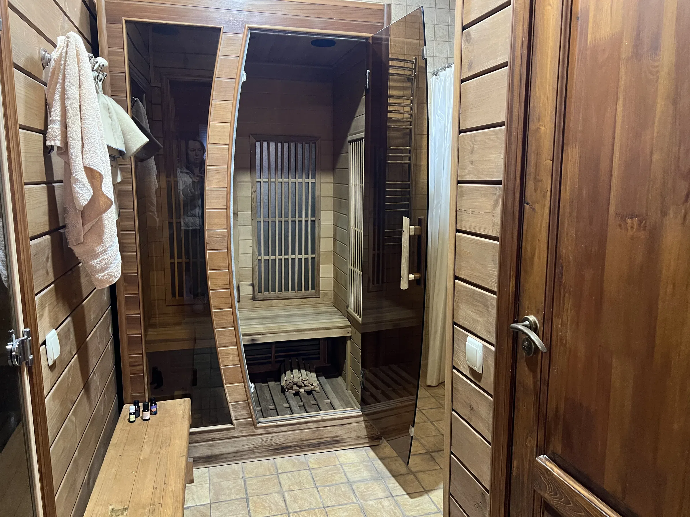 Прованс - дом с открытым бассейном и ландшафтом, фото 18