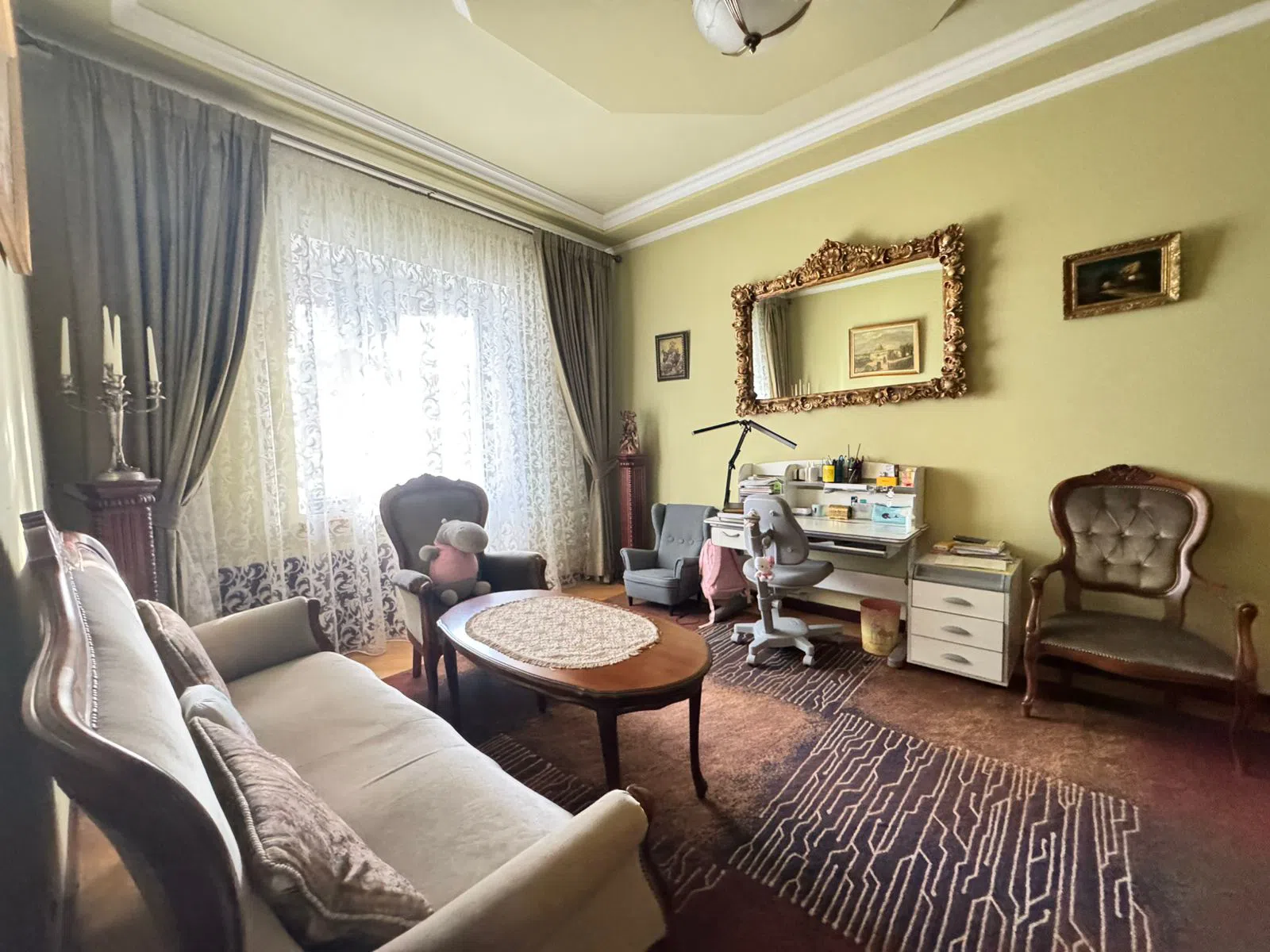 Большой дом с грузинским рестораном внутри, фото 16