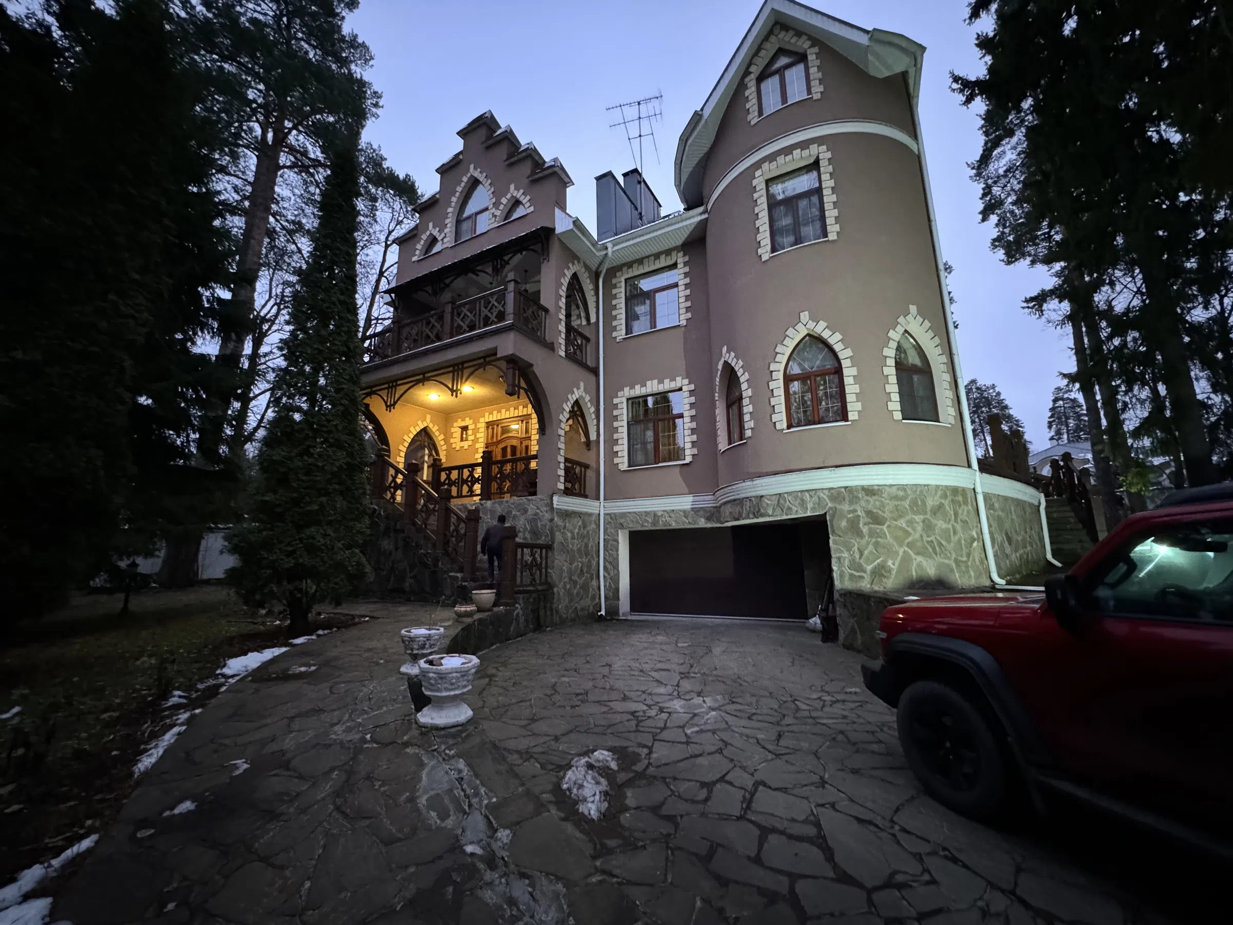 Готический замок на Рублевке, фото 3