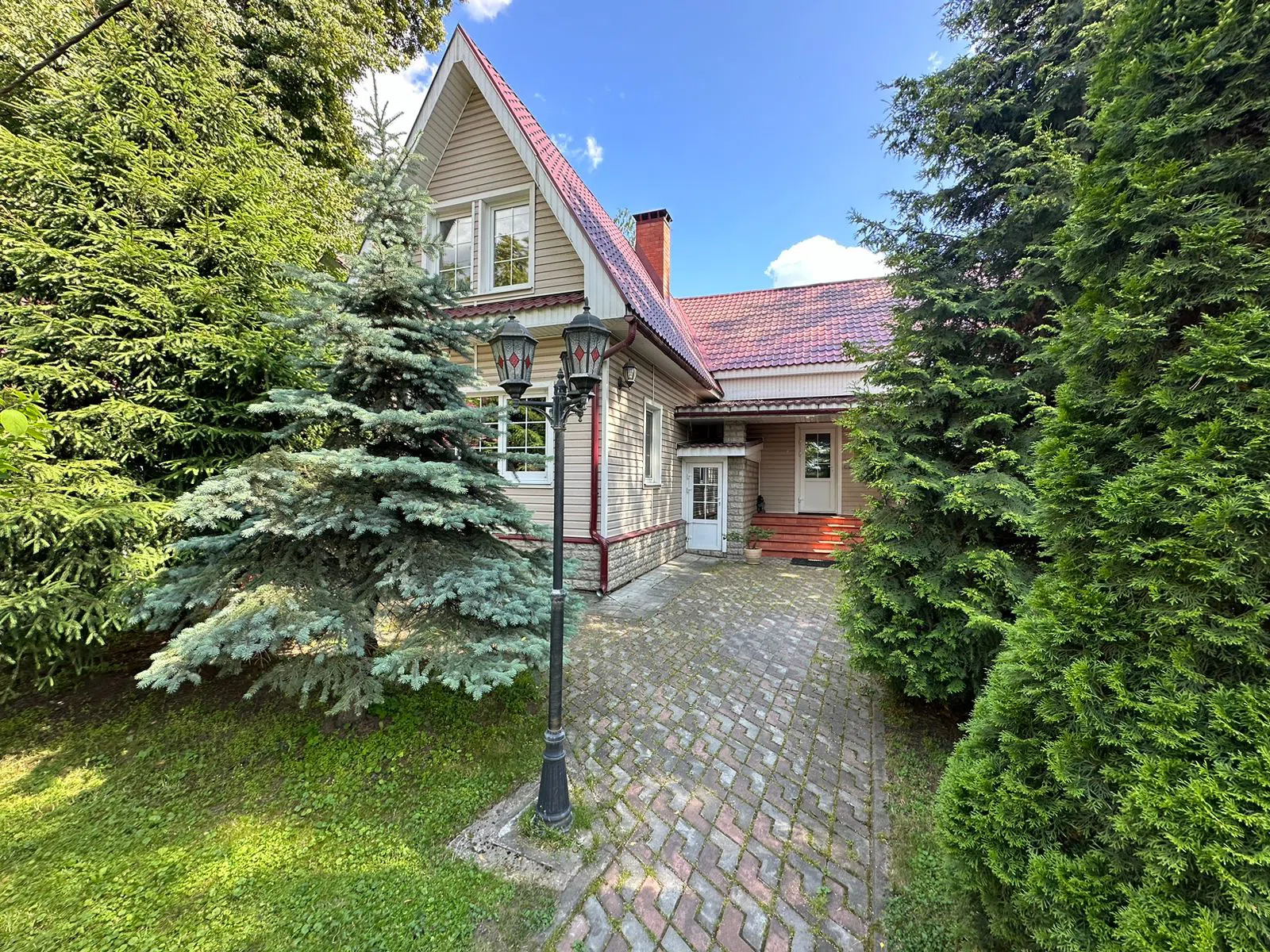 Уютный дом с красивым участком, фото 10